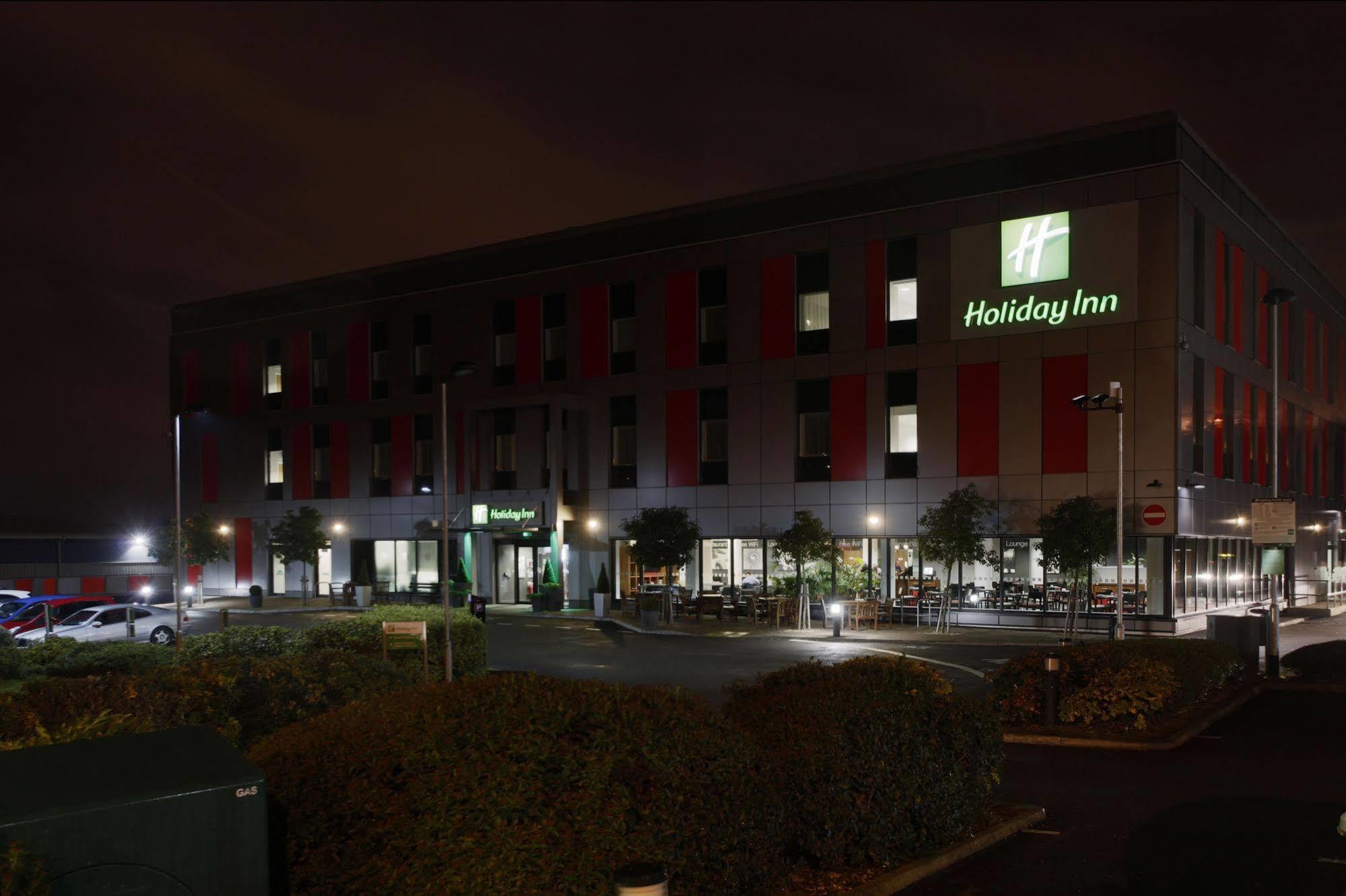 Holiday Inn London Luton Airport By Ihg Exterior foto